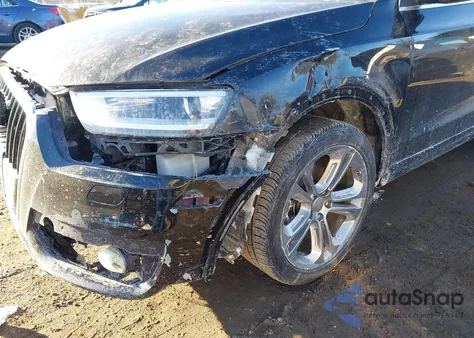 2015 Audi Q3 2.0T Premium Plus z USA, uszkodzony, nr VIN WA1GFCFS2FR008560